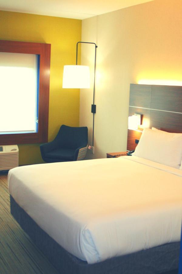 Holiday Inn Express Hotel & Suites Marina By Ihg Exteriér fotografie