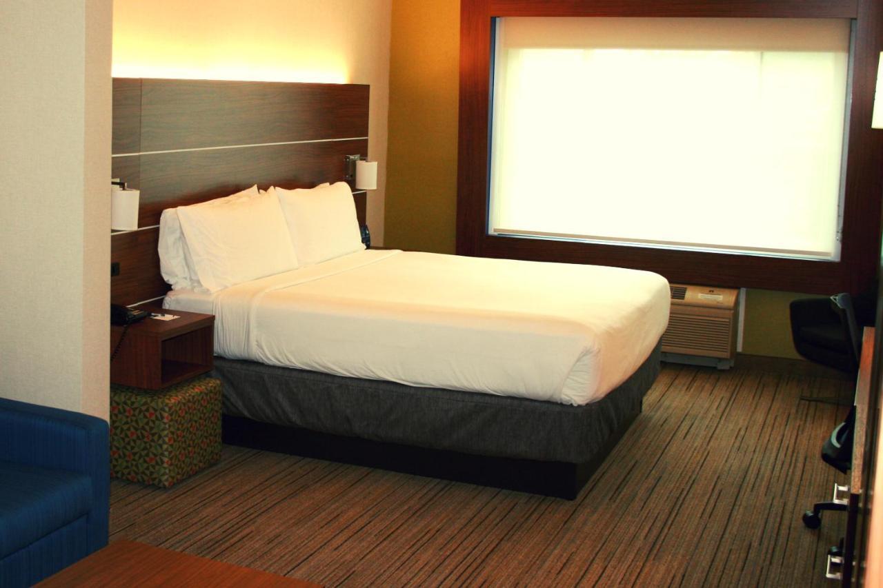 Holiday Inn Express Hotel & Suites Marina By Ihg Exteriér fotografie