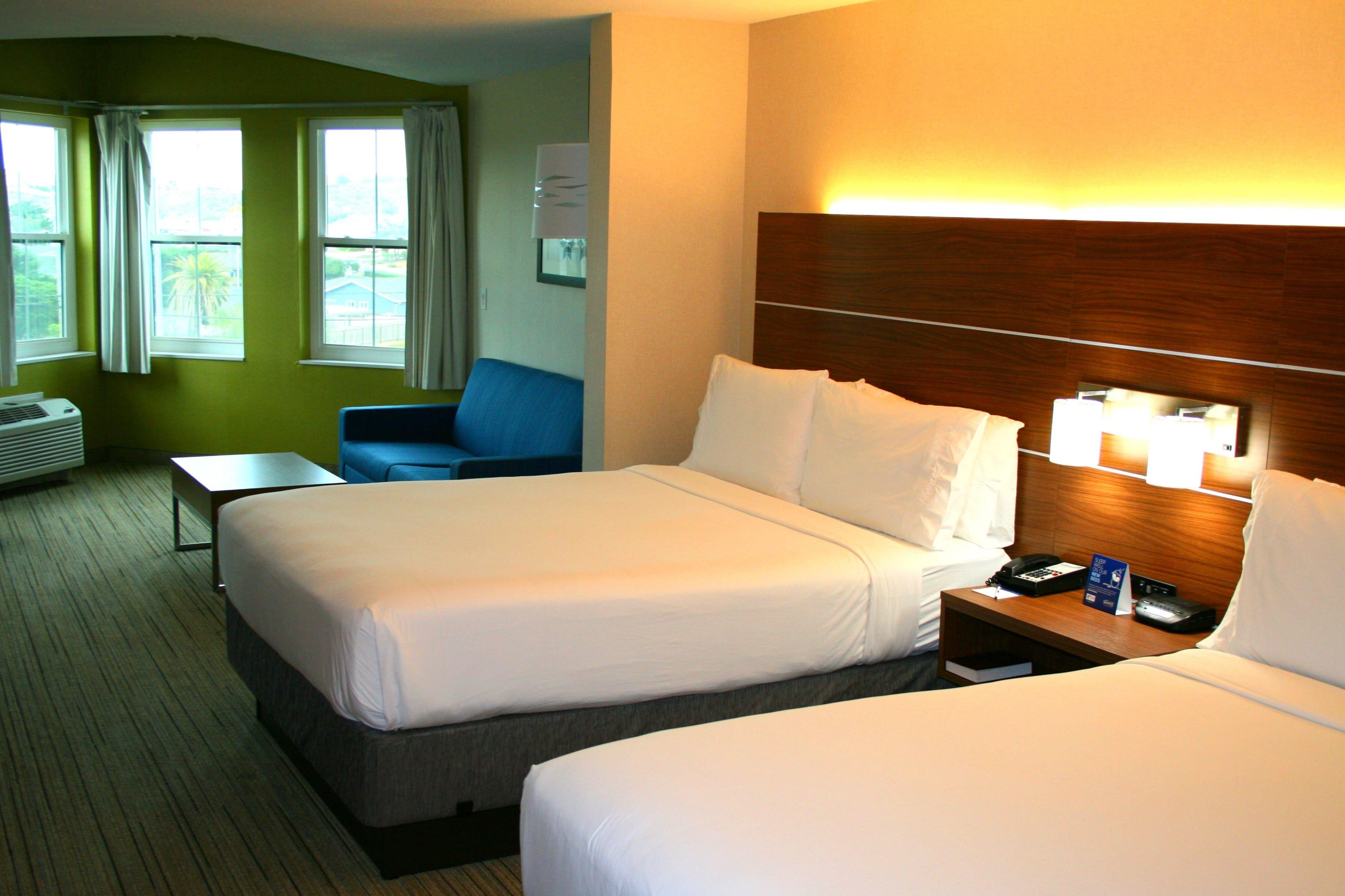 Holiday Inn Express Hotel & Suites Marina By Ihg Exteriér fotografie