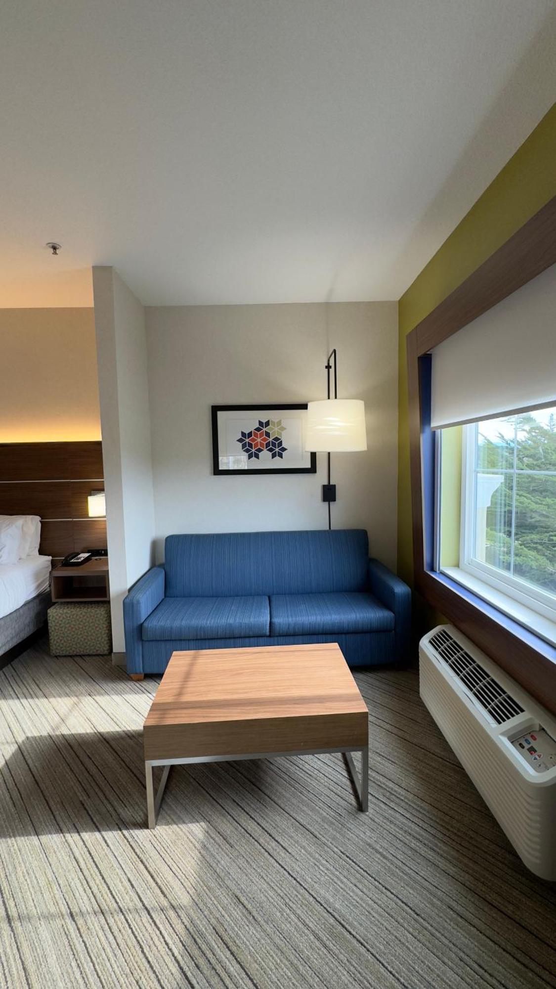 Holiday Inn Express Hotel & Suites Marina By Ihg Exteriér fotografie